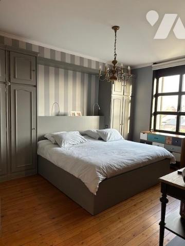 Maison de caractère avec 5 chambres proche commerce et école