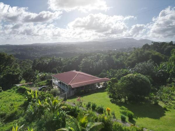 Magnifique villa au coeur de la commune de Trinite