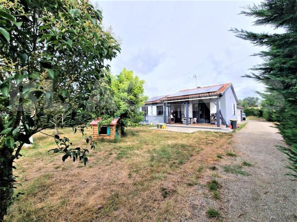 🏡 Maison de plain-pied – Terrain constructible 2 200 m² – Division possible – Panneaux photovoltaïqu