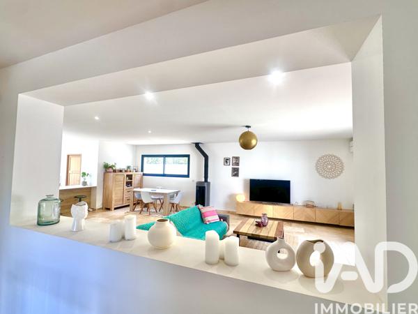 Maison à vendre 5 pièces 182 m² Saint-Maximin-la-Sainte-Baume
