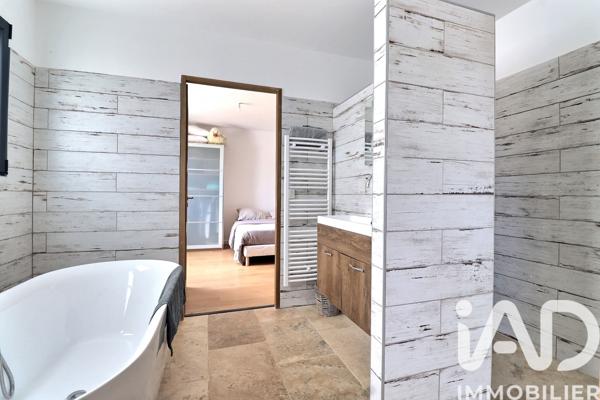 Maison à vendre 5 pièces 182 m² Saint-Maximin-la-Sainte-Baume