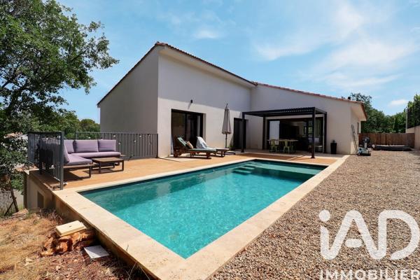Maison à vendre 5 pièces 182 m² Saint-Maximin-la-Sainte-Baume