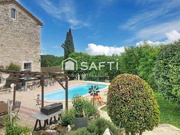 Maison en pierre 9 pièces 292 m² - Piscine, Dépendance & DPE D