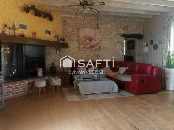 Maison en pierre 9 pièces 292 m² - Piscine, Dépendance & DPE D