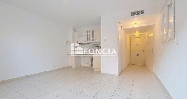 À vendre Studio 27.4 m² - Sainte-maxime 83120