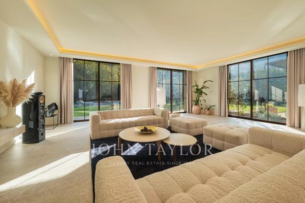 Luxueuse Villa Contemporaine Proche de l'Étang de Font Merle