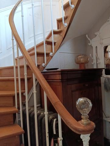 RARE SUR LE MARCHÉ – UNE MAISON DE CHARME AUX PRESTATIONS AUTHENTIQUES