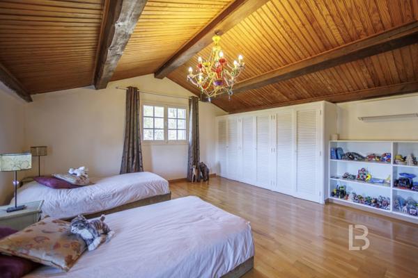 Propriété d'exception avec jardin d'1,6 hectares