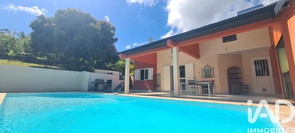 Maison à vendre 6 pièces 205 m² Le Tampon