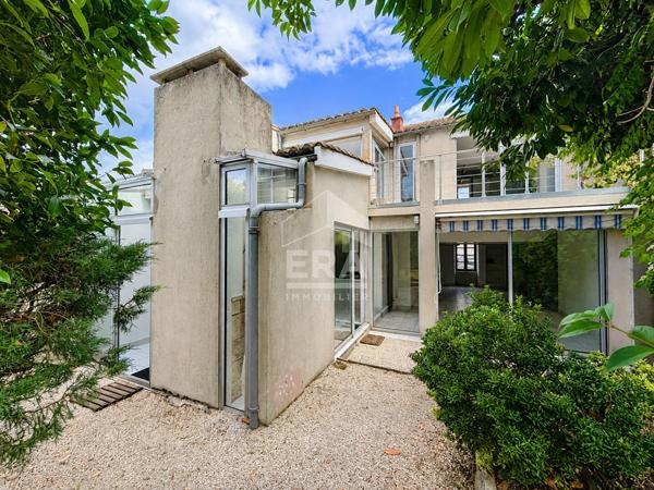 Maison de ville, 3 ch, de 136,5 m² mêlant ancien et contemporain.