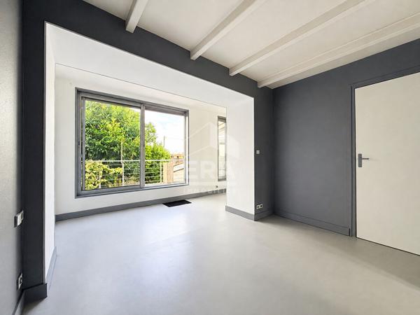 Maison de ville, 3 ch, de 136,5 m² mêlant ancien et contemporain.