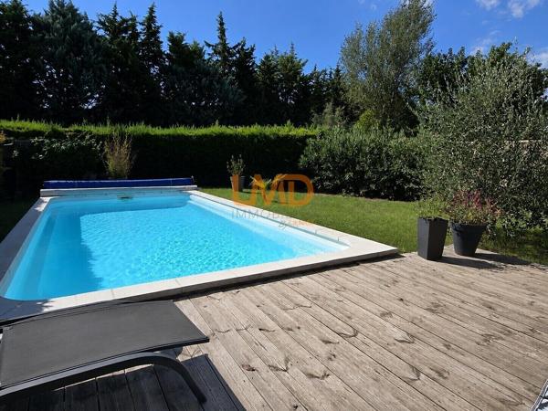 Maison de plain-pied avec piscine, au calme absolu, vendue meublée
