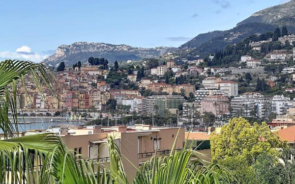 Appartement à vendre    2 pièces • 46,04 m2 Menton