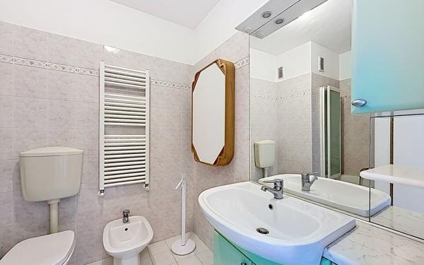 Appartement à vendre    2 pièces • 46,04 m2 Menton