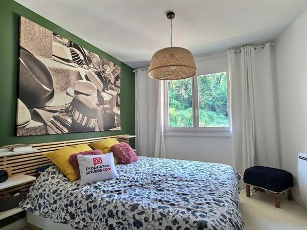 Maison de ville, 3 chambres, Le Pont De Beauvoisin avec jardin et pisicne