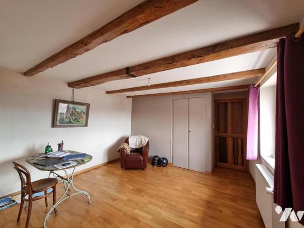 CHALLEX  Immeuble de caractère du XIXᵉ siècle composé de deux logements – 140,75 m²