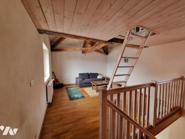 CHALLEX  Immeuble de caractère du XIXᵉ siècle composé de deux logements – 140,75 m²