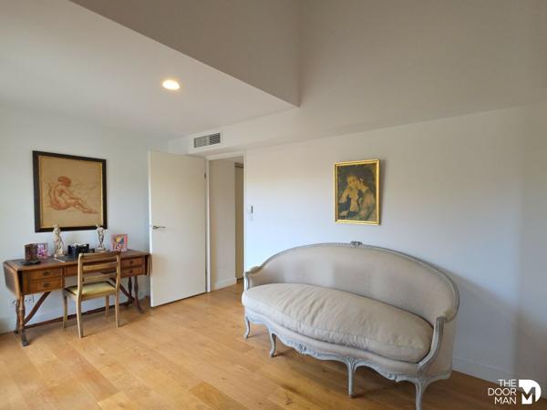 Appartement - À vendre - 193 m² - HYERES | The Door Man