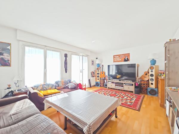 Appartement centre ville 3 pièces 67m² cave et parking