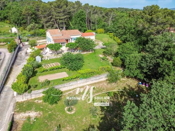 Maison de 120 m² et annexes sur terrain de 5552 m²