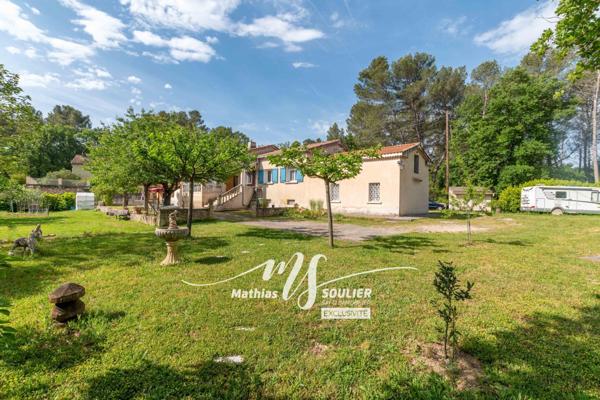 Maison de 120 m² et annexes sur terrain de 5552 m²