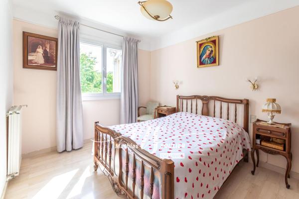 Maison de 120 m² et annexes sur terrain de 5552 m²