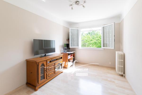 Maison de 120 m² et annexes sur terrain de 5552 m²