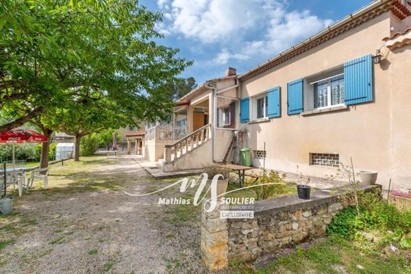 Maison de 120 m² et annexes sur terrain de 5552 m²