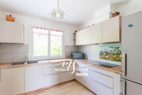 Maison de 120 m² et annexes sur terrain de 5552 m²