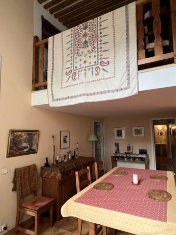 Carpentras (84200) SUPERBE DUPLEX AU COEUR DE CARPENTRAS - UN BIJOU DU XVIIème SIECLE