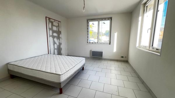 Deux Maisons 48m² et 31m² rénovées avec garage 29m²