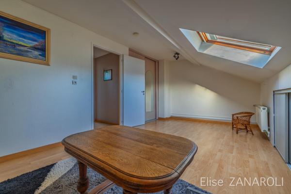 Maison de ville avec 4 chambres, garage et jardin à Volmerange!