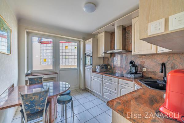 Maison de ville avec 4 chambres, garage et jardin à Volmerange!