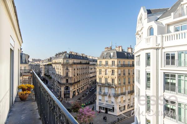 Un appartement de rêve rue Beaurepaire !