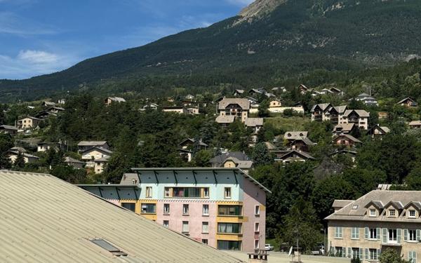 Appartement à vendre    4 pièces • 74 m2 Embrun