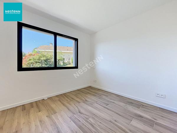 A vendre sur EPAGNY une maison moderne de 5 pièces de 182 m², avec jardin et garage double