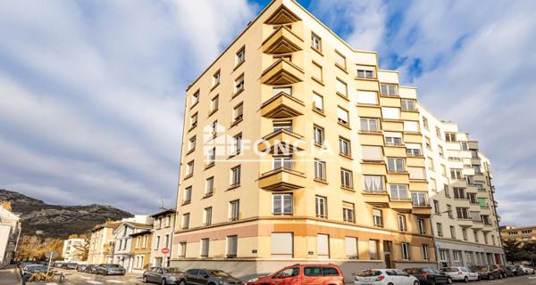 À vendre Studio 30.54 m² - Grenoble 38000