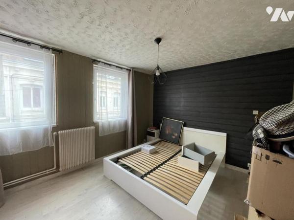 CALAIS - MAISON DE VILLE - 2 CHAMBRES