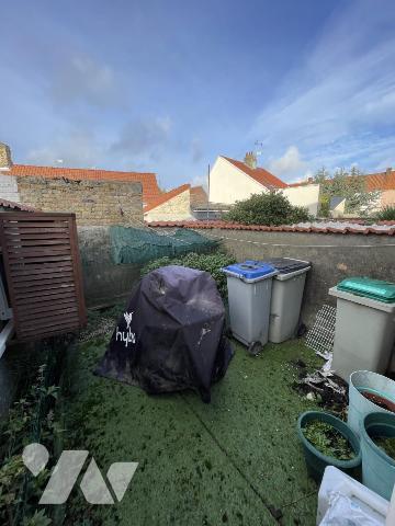 CALAIS - MAISON DE VILLE - 2 CHAMBRES