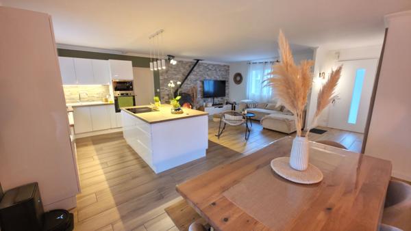 Maison de plain pied à Donges 4 chambres , grand terrain et garage