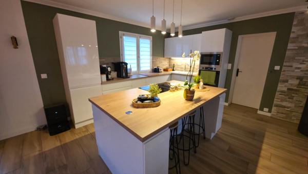 Maison de plain pied à Donges 4 chambres , grand terrain et garage