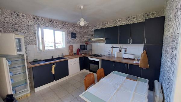 Fléac maison plain pied avec 3 chambres, jardin et garage