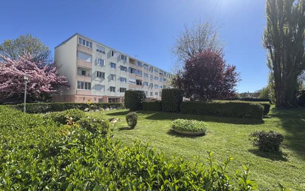 Appartement à vendre    3 pièces • 57 m2 Villeparisis