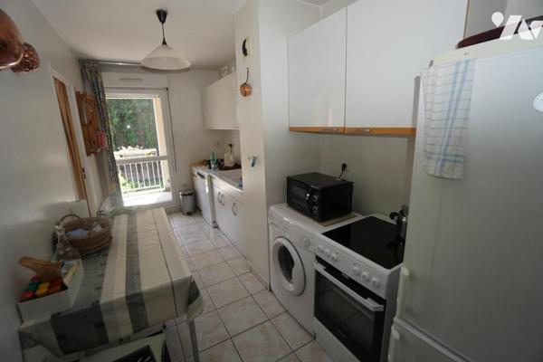 HYPER CENTRE, APPARTEMENT DE TYPE 3 avec ascenseur et  box fermé, Terasse