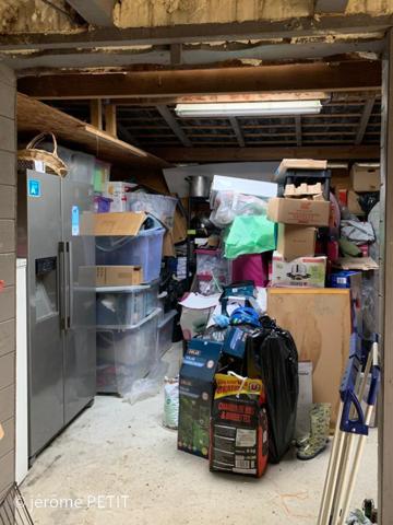 proche de chateaubriant , maison de plain-pied de 100 m2, sur un terrain de 3000m2, 3 chambres , et une dépend