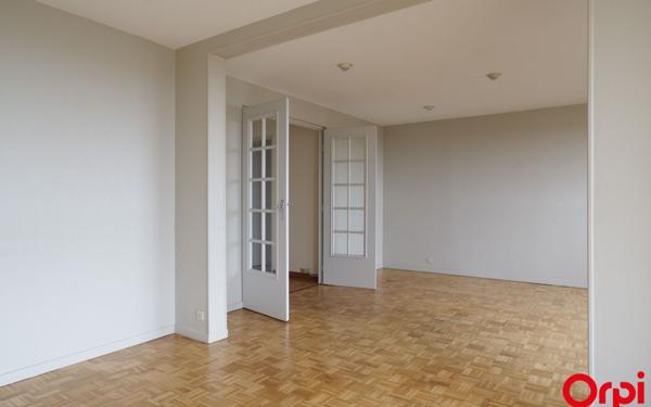 Appartement à louer    3 pièces •  Vénissieux