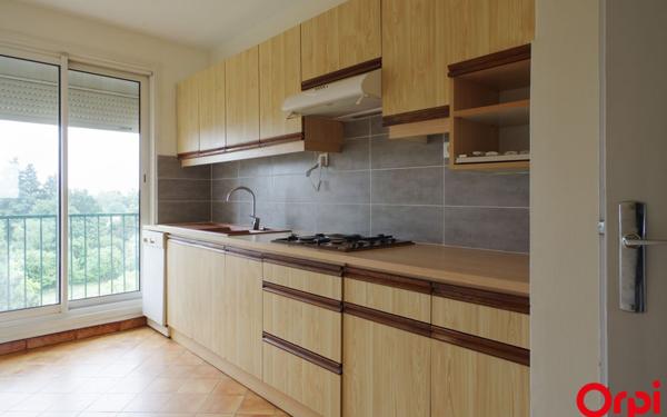Appartement à louer    3 pièces •  Vénissieux