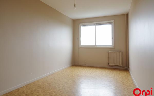 Appartement à louer    3 pièces •  Vénissieux