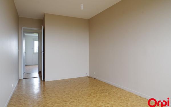 Appartement à louer    3 pièces •  Vénissieux