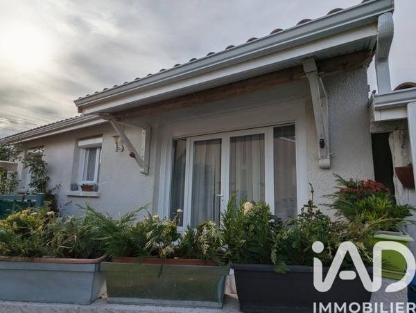 Maison à vendre 4 pièces 69 m² Saint-Seurin-sur-l'Isle